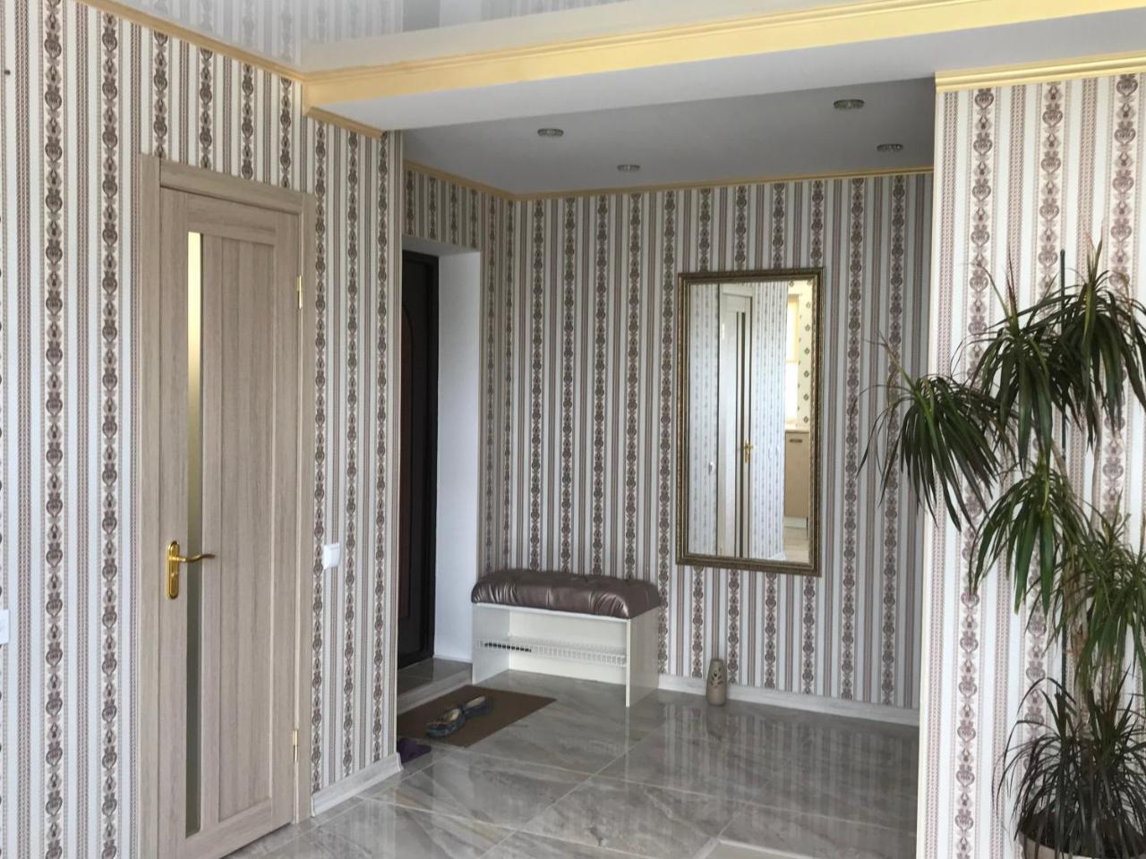 Apartaments on Preobrazhenskaya 8 Kropyvnytskyj Exteriör bild