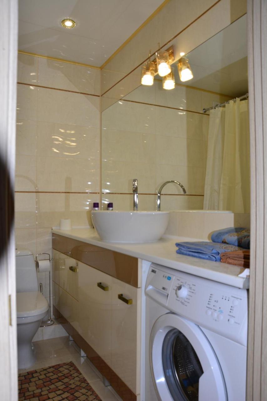 Apartaments on Preobrazhenskaya 8 Kropyvnytskyj Exteriör bild